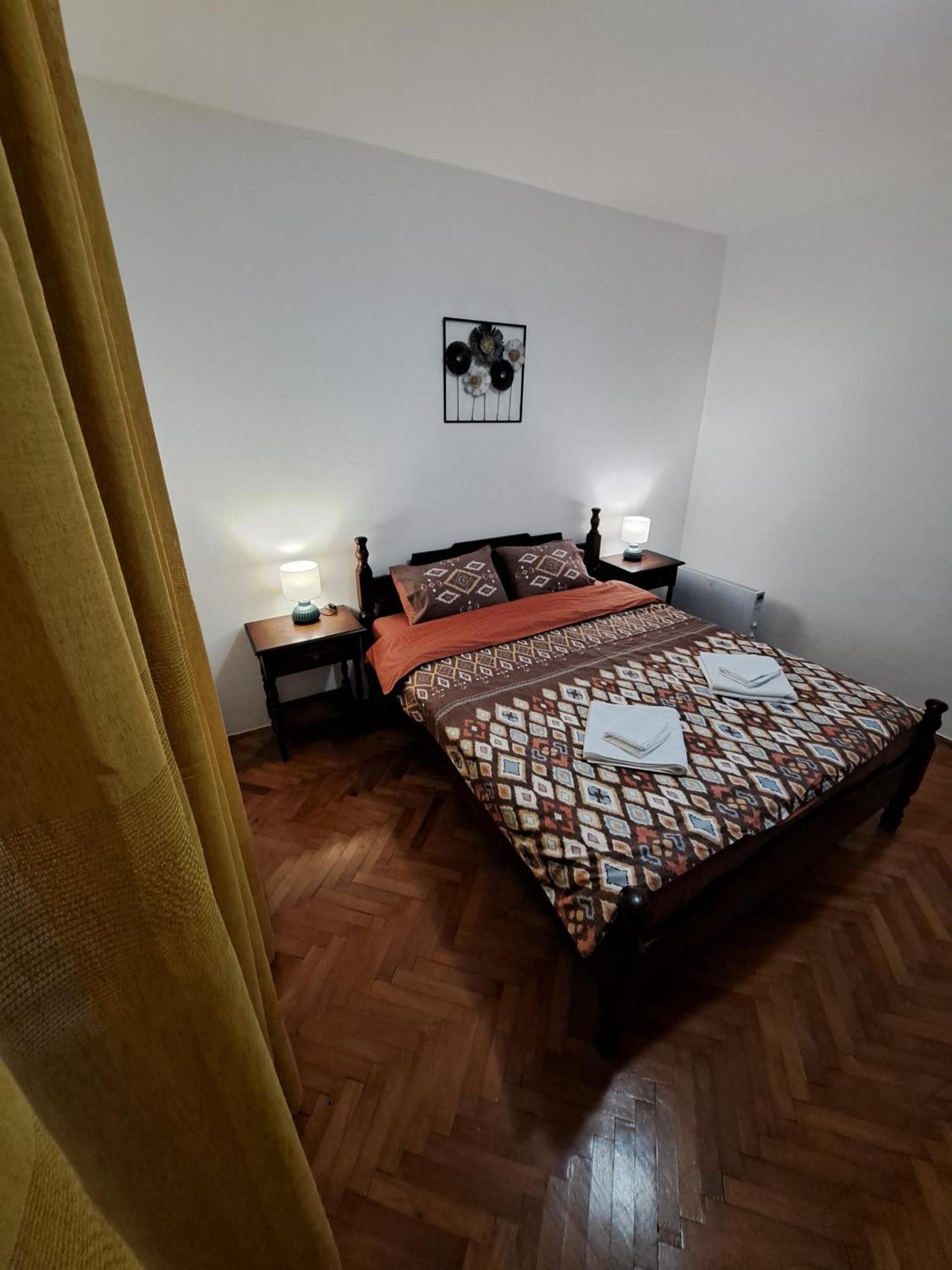 Red House Apartment Котор Екстериор снимка